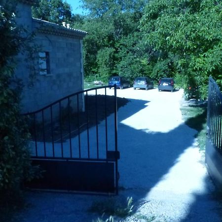 Appartement Le Cabanon à Crillon-le-Brave Extérieur photo