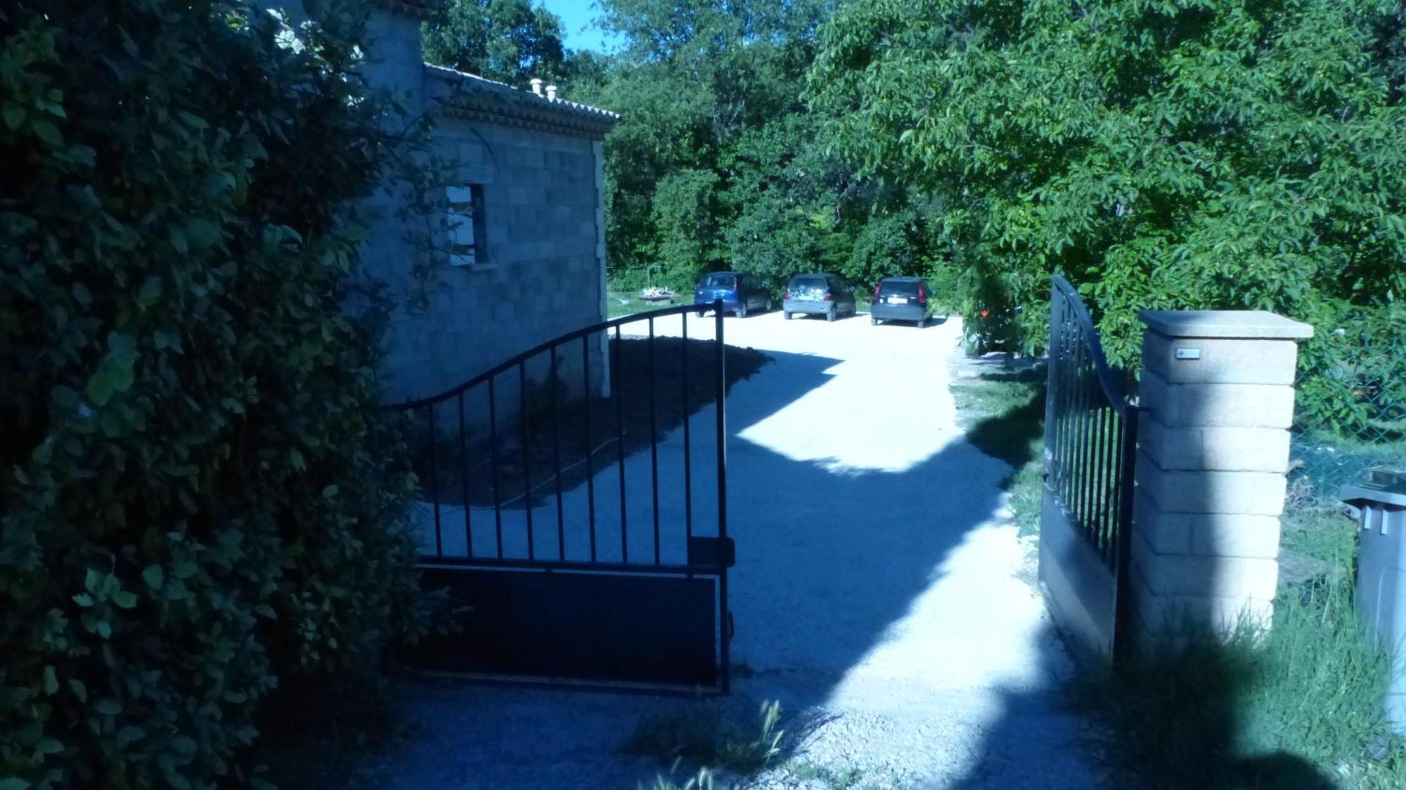 Appartement Le Cabanon à Crillon-le-Brave Extérieur photo